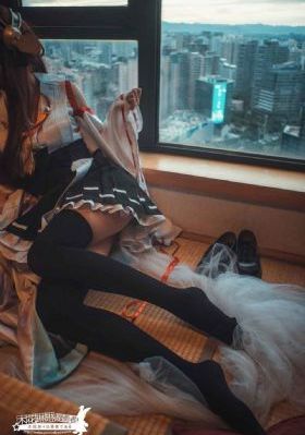 扒丝袜pisiwa免费午夜