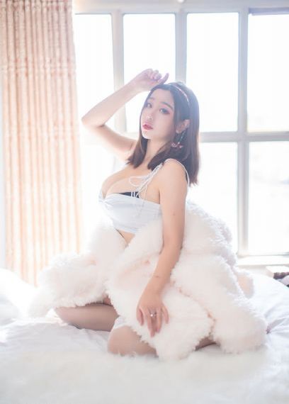 娇妻互换日出白浆