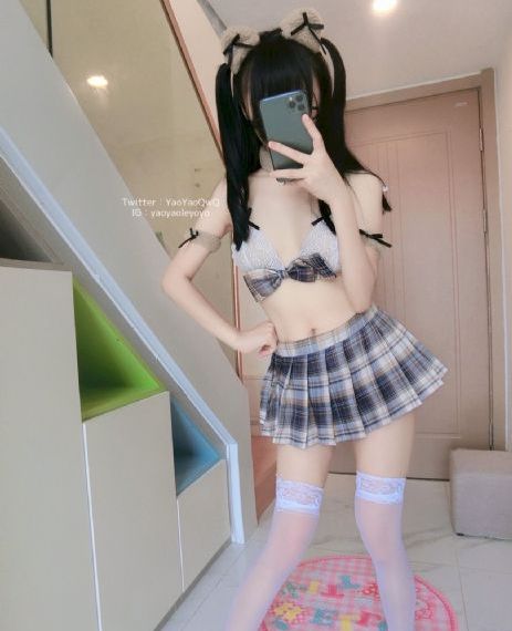 盒子里的猫