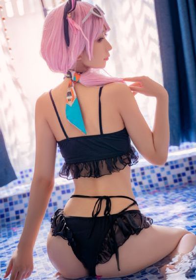 蜜桃来偷欢
