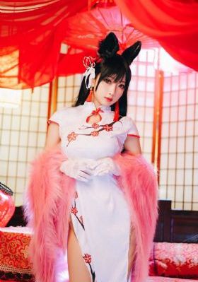 恸哭の女教 未久 在线